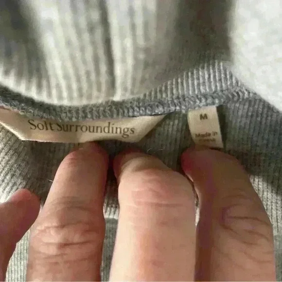 Soft Surroundings‎ Lidia Side Button Cotton Turtleneck Sweatshirt Gray Size M - Picture 6 of 8
